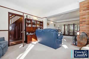 LADYSMITH AVENUE- click for photo gallery